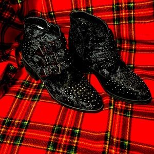 Black boots with silver studs